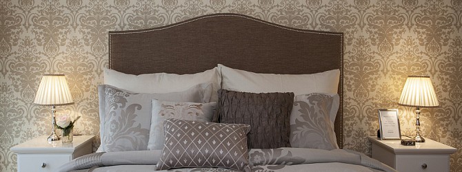 Elegantes Schlafzimmer und Momente des Träumens
